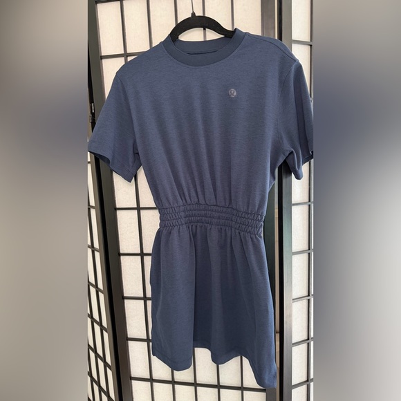 Lululemon Smocked-Waist Navy Blue T-shirt Dress Size 2 - Picture 2 of 7